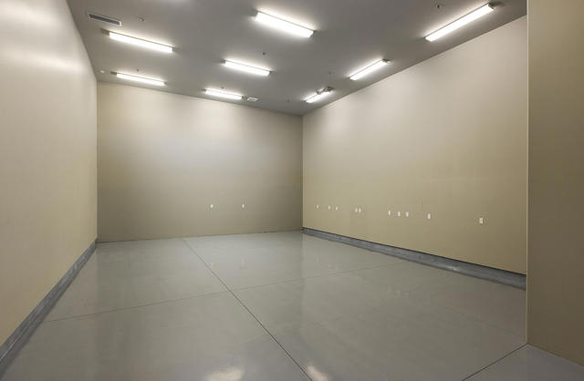 86816 Rogers Way, Thermal CA: https://media.crmls.org/mediaz/0082a58f-070a-4b17-ab4d-5ecbdc437d52.jpg