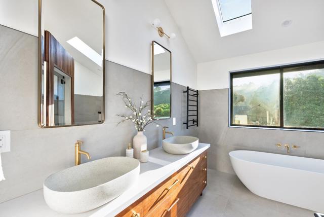 3240 N Main Street, Soquel CA: https://media.crmls.org/mediaz/008438c9-e434-408a-90ae-cbdd147b6f56.jpg