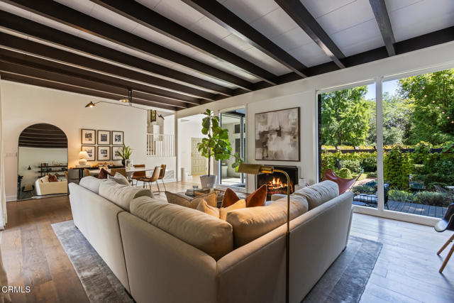 595 Linda Vista Avenue, Pasadena CA: https://media.crmls.org/mediaz/00847277-03f0-410b-a206-ba3a72e6176a.jpg