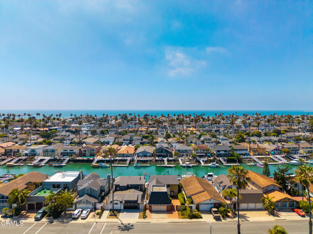 2851 Seahorse Avenue, Ventura CA: https://media.crmls.org/mediaz/0084906b-92c3-46f7-90a8-91c43fbf325c.jpg
