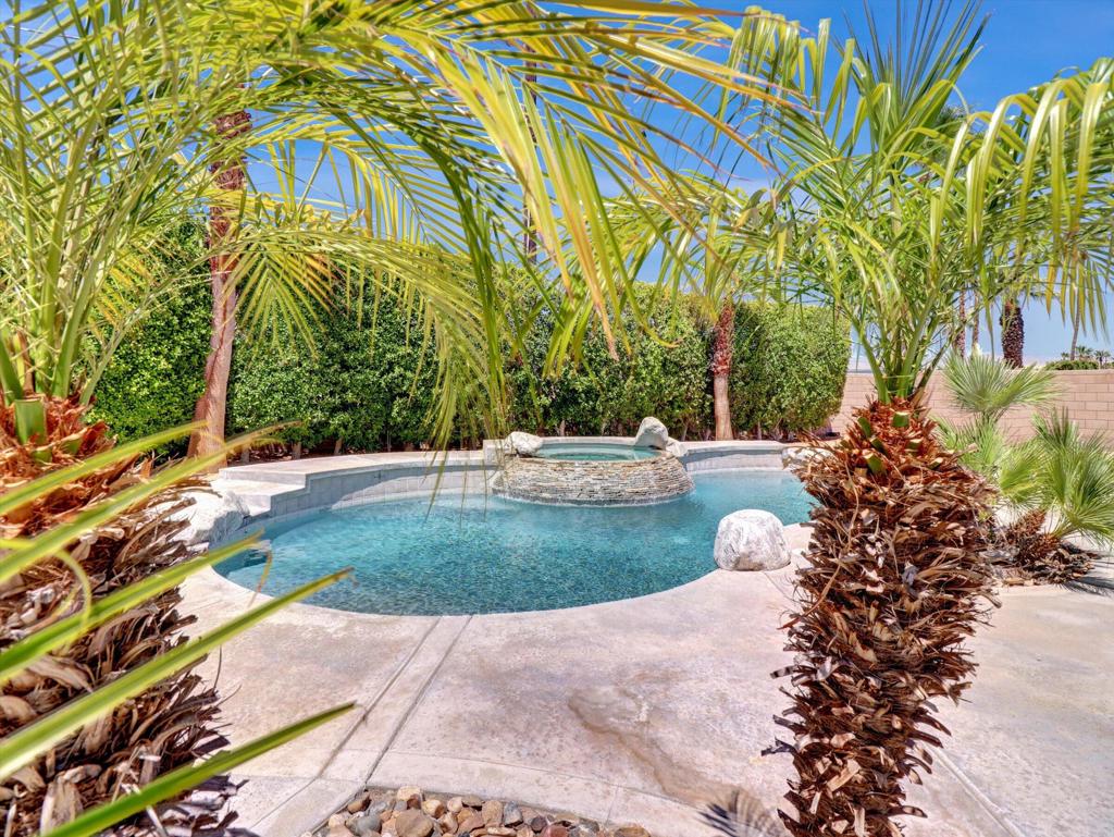 2890 E San Marino Road