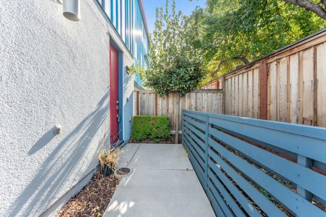 Image 2 of 34 For 975 41st Street 135