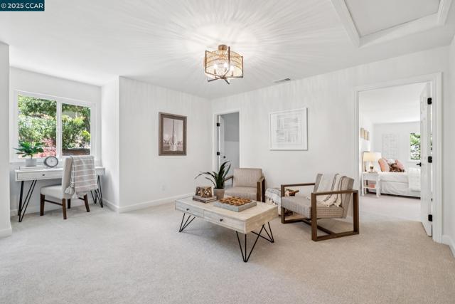6 Greenwood Ct, Orinda CA: https://media.crmls.org/mediaz/0085439b-51d0-4ddf-8138-ae26104c7f3d.jpg