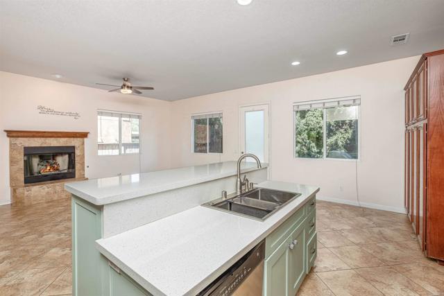 Detail Gallery Image 13 of 56 For 1701 Irwin St, Chula Vista,  CA 91913 - 5 Beds | 4/1 Baths