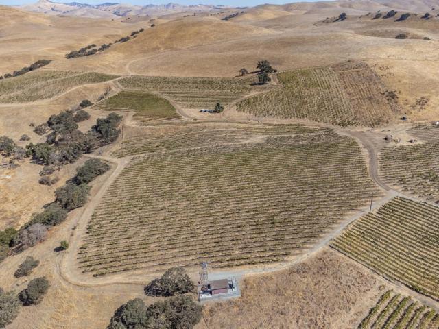 0 Airline Highway, Tres Pinos CA: https://media.crmls.org/mediaz/0085f4da-b2ba-45b9-bb4a-274a32147883.jpg