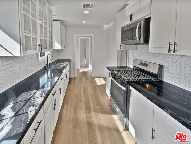 7706 Independence Avenue photo 6