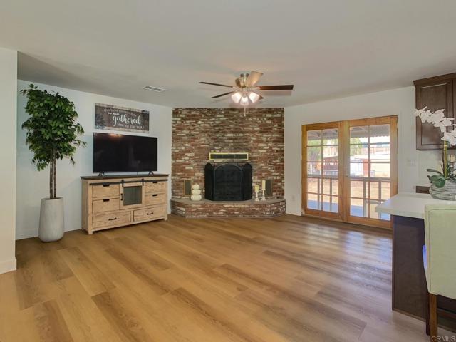 Image 14 of 65 For 13606 Lakeview Rd