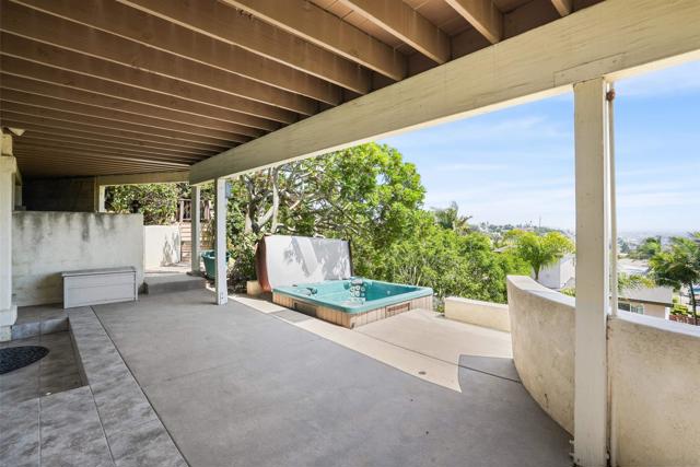 3539 Mount Laurence Dr, San Diego CA: https://media.crmls.org/mediaz/00883d56-5c04-498a-b4b7-4934d6c60412.jpg