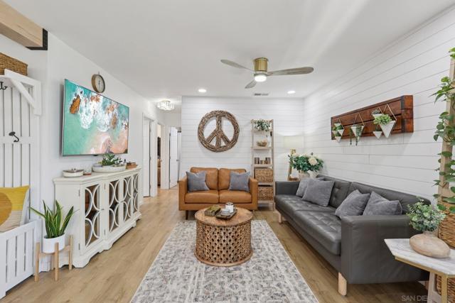 619 Parker St, Oceanside CA: https://media.crmls.org/mediaz/0088d36c-ad17-4872-8422-90e0b50436e5.jpg