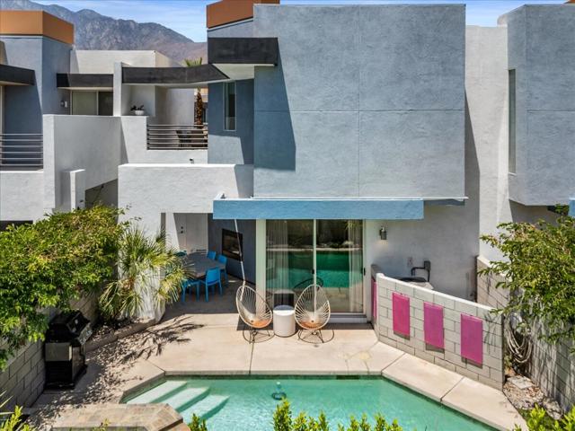 3552 Melody Lane, Palm Springs CA: https://media.crmls.org/mediaz/008a6a0b-0710-4e23-b15c-d7ee23cd12a2.jpg