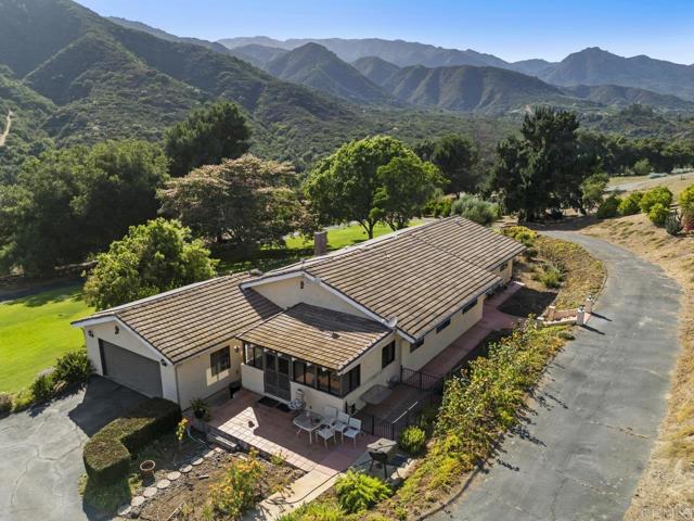 Image 34 of 43 For 39295 De Luz Road