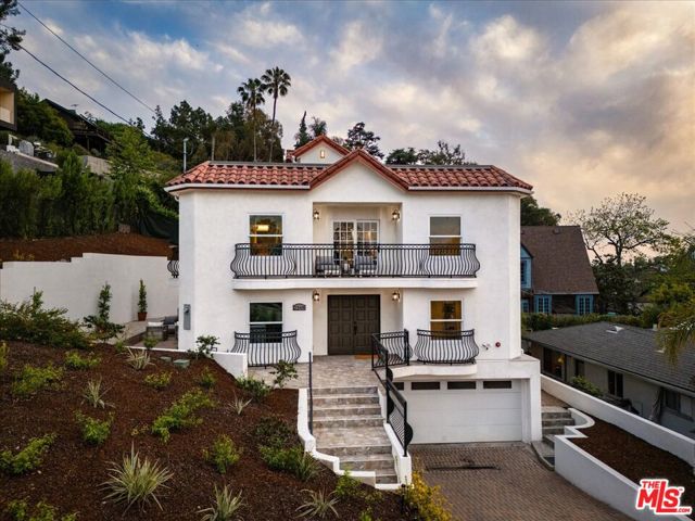 2348 Baxter Street, Los Angeles CA: https://media.crmls.org/mediaz/008c1871-63f0-4aa4-a8a7-b93b1dfcf2aa.jpg