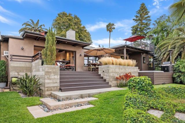 860 Nardo Road, Encinitas CA: https://media.crmls.org/mediaz/008d5fe1-c9eb-47a0-a304-1b432f66fd68.jpg