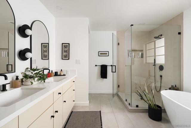 Image 21 of 49 For 1450 Highland Dr