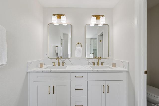 5471 Papagallo Drive, Oceanside CA: https://media.crmls.org/mediaz/008e0b6e-8e43-4e3d-a595-1d9304b5a7fc.jpg