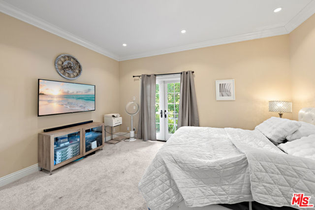 2428 Oak Canyon Place, Escondido CA: https://media.crmls.org/mediaz/008e8a08-0e27-40d7-83b3-981f21ac0a23.jpg