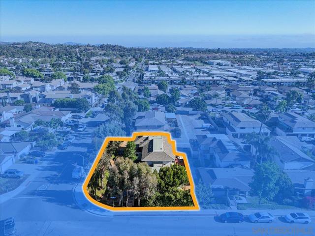 1255 Arcadia Avenue, Vista CA: https://media.crmls.org/mediaz/008e8fa2-8009-4882-84fd-1cbc02244747.jpg