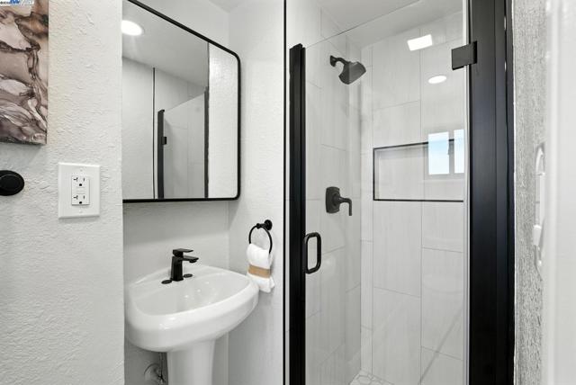 36686 Charles St, Newark CA: https://media.crmls.org/mediaz/008ee2c1-5ba8-433d-ae61-4f1eb81b592b.jpg