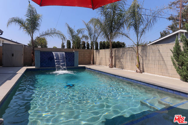 1670 Asbury Drive, Pasadena CA: https://media.crmls.org/mediaz/008ee829-fe30-4c05-95ba-75ecab75841e.jpg
