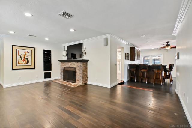 1830 Lisa Terrace, El Cajon CA: https://media.crmls.org/mediaz/008f13ba-79f6-4cd2-b945-d653840deda0.jpg