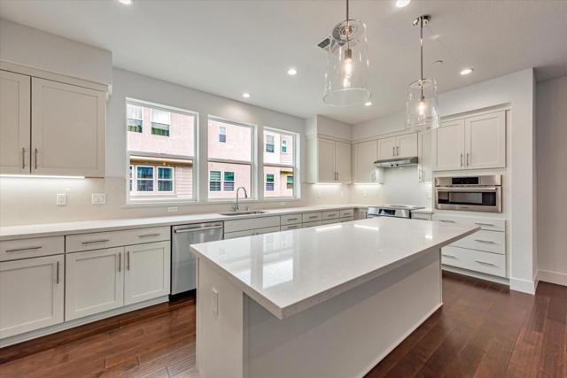 2110 Ivory Terrace, San Ramon CA: https://media.crmls.org/mediaz/008f21ed-031e-46bf-8c6e-93c7de823a57.jpg