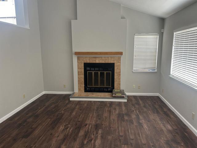 22200 Cynthia Ct, Hayward CA: https://media.crmls.org/mediaz/008f38ff-e6fd-4c85-9086-5434c8e5404b.jpg