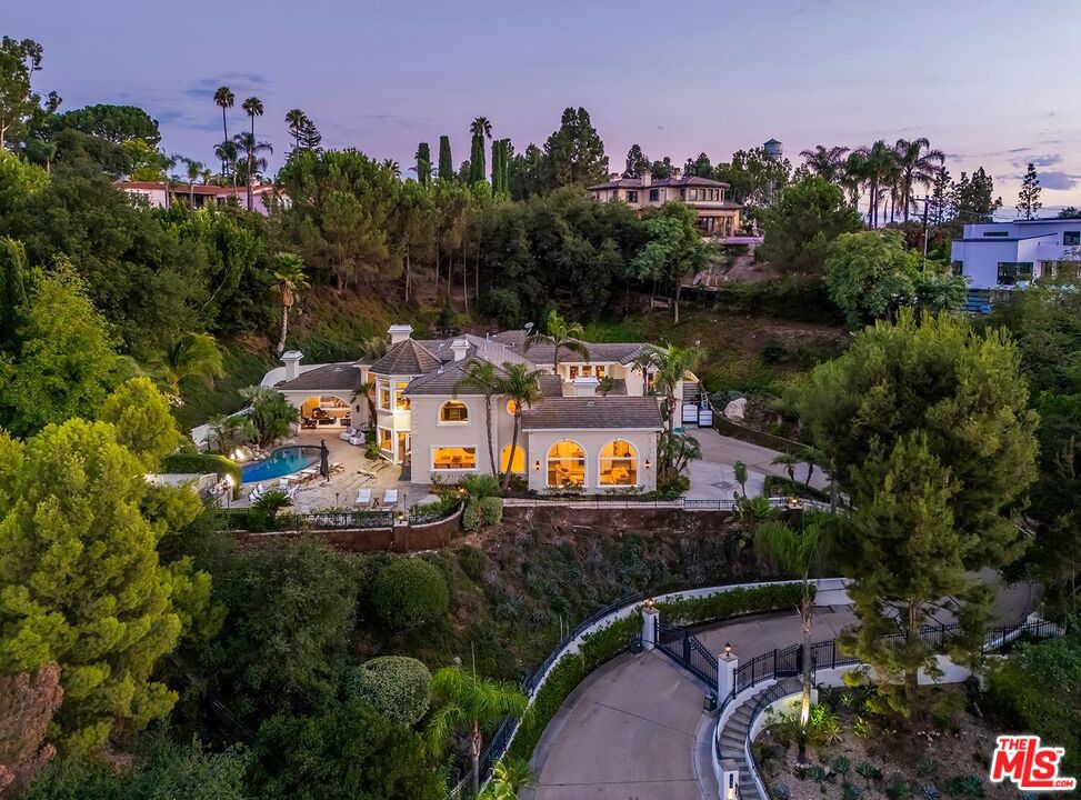 732 Saint Katherine Drive