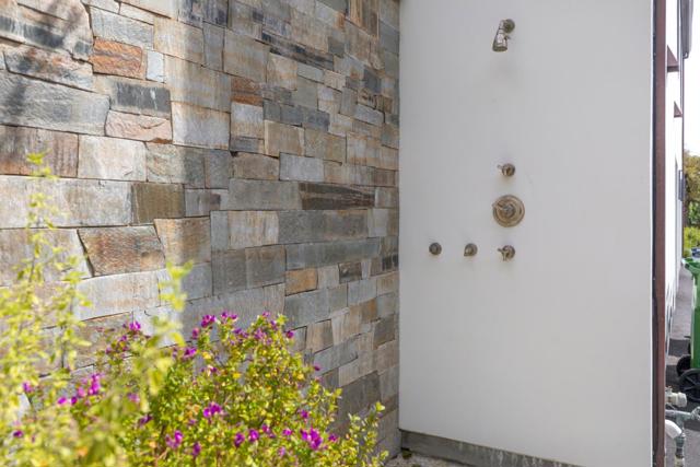 39 Hollins Drive, Santa Cruz CA: https://media.crmls.org/mediaz/009012f7-e5c7-41c4-bc9e-3c265b22658c.jpg