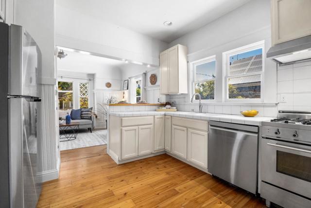 1124 Laurel Street, Santa Cruz CA: https://media.crmls.org/mediaz/0091d02a-44ab-46b0-a135-0c578b53e40b.jpg