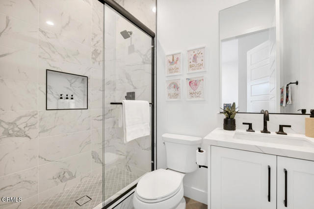 Detail Gallery Image 44 of 70 For 11944 N Red Hawk Ln, Porter Ranch,  CA 91326 - 5 Beds | 5 Baths