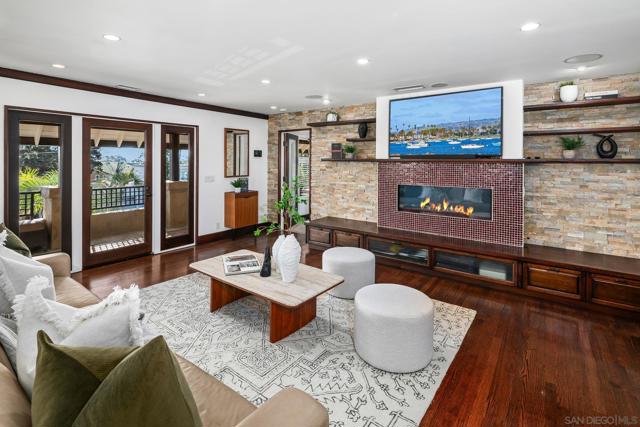 1728 West Lewis, San Diego CA: https://media.crmls.org/mediaz/0091f29d-0a22-4a45-a039-e0a2c6ada5c5.jpg