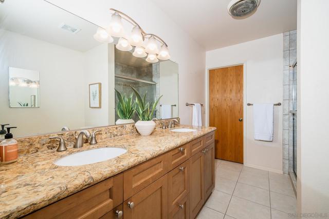 Image 41 of 75 For 6825 Kellyn Lane