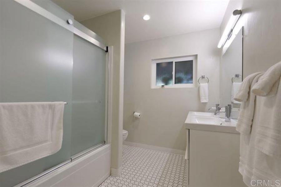 215 Vulcan Avenue - photo 15