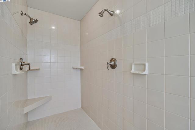 Image 36 of 51 For 3120 Huntington Ct