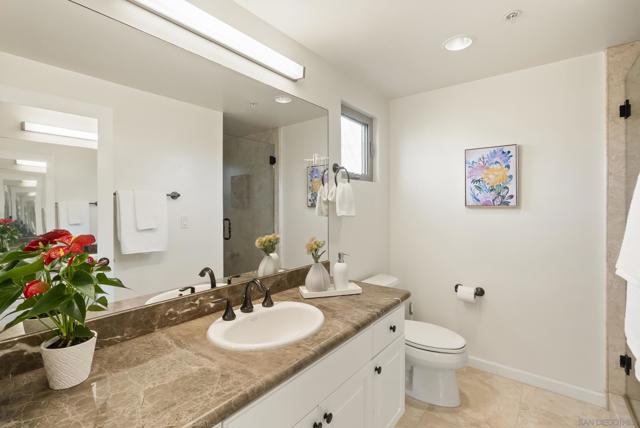 7520 Draper Ave, La Jolla CA: https://media.crmls.org/mediaz/0093d3cb-1c4e-4e68-8f19-94d9211d27a7.jpg