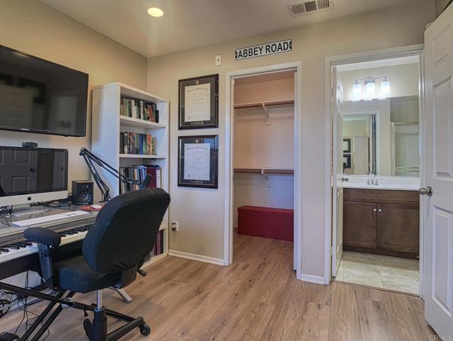 1710 Montilla, Santee CA: https://media.crmls.org/mediaz/0094150a-e64c-402b-a869-378c1155a272.jpg