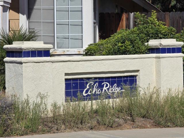 39820 Osprey Road, Murrieta CA: https://media.crmls.org/mediaz/0094abe7-9ab3-441c-acda-dcbd185fff75.jpg