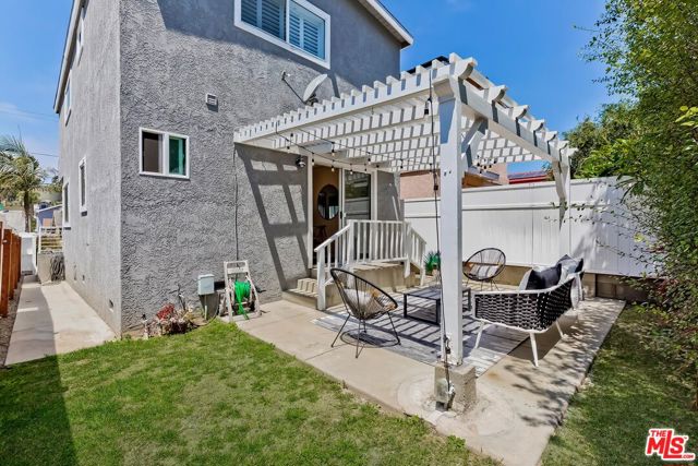 1600 Steinhart Avenue, Redondo Beach, California 90278, 3 Bedrooms Bedrooms, ,2 BathroomsBathrooms,Residential,Sold,Steinhart,22175463