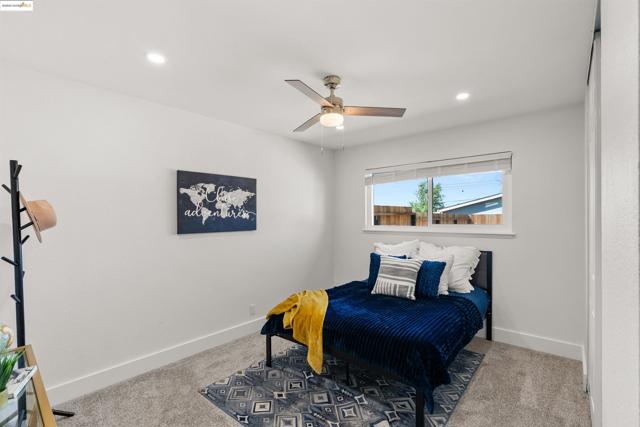 3393 Gateway Rd, Bethel Island CA: https://media.crmls.org/mediaz/00959a58-a105-49e9-a4d4-816f8a5beebd.jpg