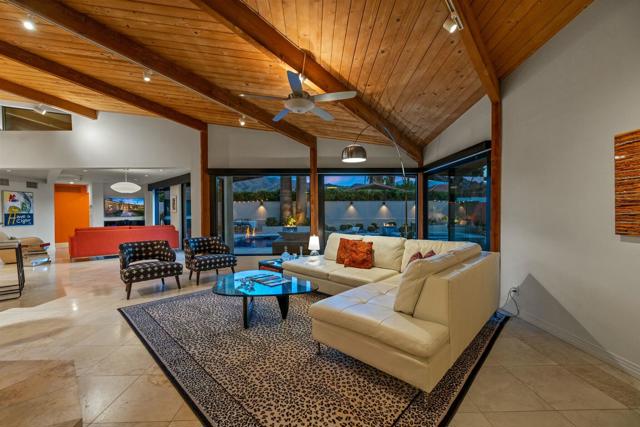 45371 Rancho Palmeras Drive, Indian Wells CA: https://media.crmls.org/mediaz/0096954a-52b8-4139-bd46-c4056de31299.jpg