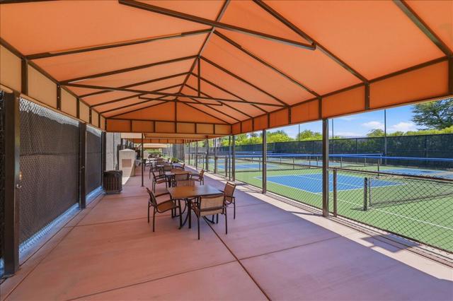 370 Gold Canyon Drive, Palm Desert, CA 92211