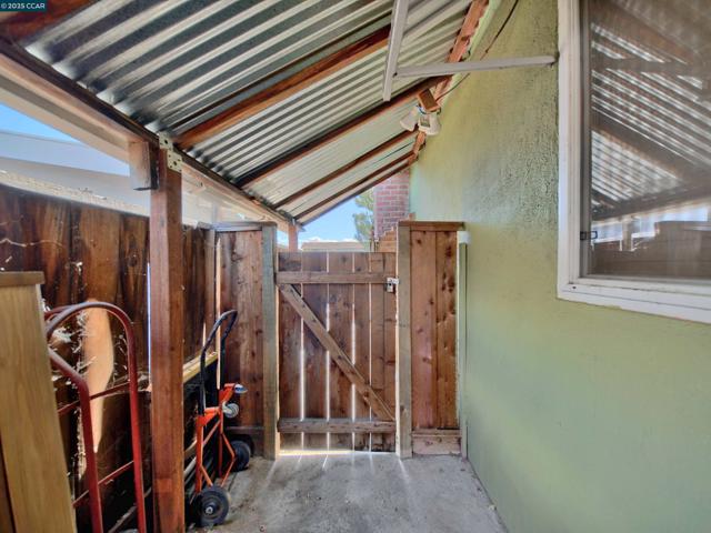 848 Linda Vista Street, San Jose CA: https://media.crmls.org/mediaz/0097d048-35cb-4411-8dfd-ed1f85ad57b4.jpg