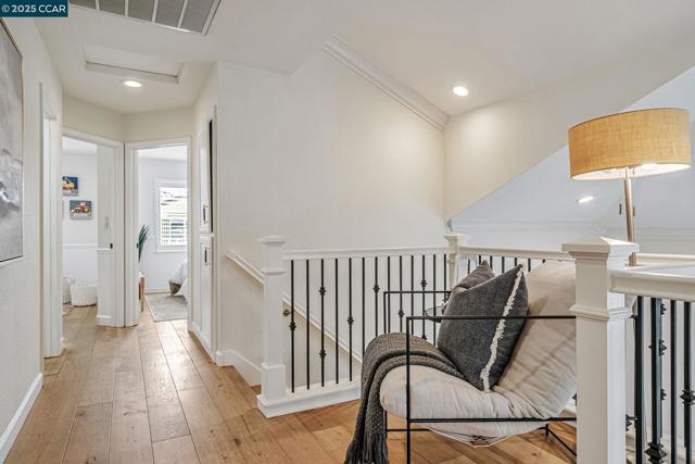115 Sapphire Ct, San Ramon CA: https://media.crmls.org/mediaz/0097e56b-1a18-490a-9863-60fd9bb32dc5.jpg