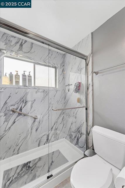 885 Tara Hills Dr, Pinole CA: https://media.crmls.org/mediaz/009822ca-ced5-413e-9e4b-0138aa65c9a9.jpg
