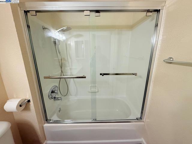 68 El Toro Ct, Fairfield CA: https://media.crmls.org/mediaz/00988e46-d6e8-4289-b15c-21bf5a504ca5.jpg