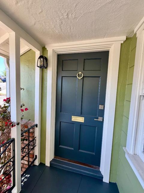 1082 Lupin Way, San Carlos CA: https://media.crmls.org/mediaz/0098b8d0-819d-47a1-8399-b6b1f1804ed7.jpg