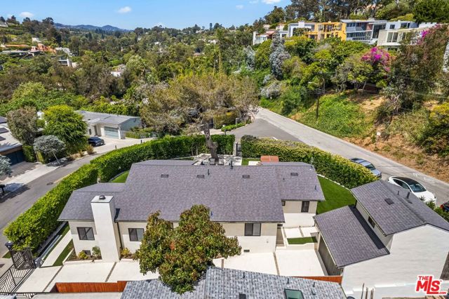 Drew Fenton | 266 Mabery Road Santa Monica CA | MLS: 7395913