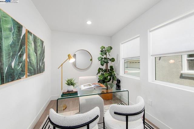 1416 Julia Ln, Concord CA: https://media.crmls.org/mediaz/00993b92-b17c-48a6-93fd-4cd149c61bd8.jpg
