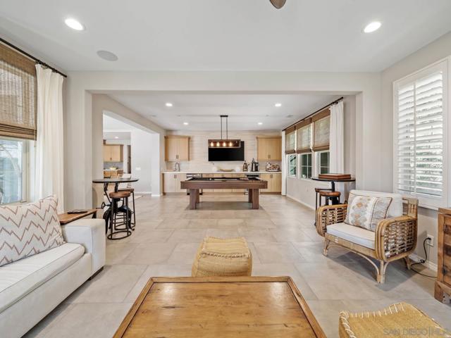 916 Camino Aldea, Chula Vista CA: https://media.crmls.org/mediaz/009ae11f-5340-437a-9c10-d7e07d1f8fe1.jpg