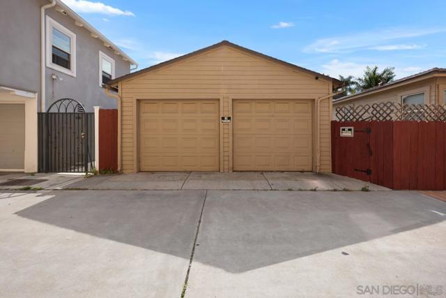 4365 Kansas, San Diego CA: https://media.crmls.org/mediaz/009d5c3e-53db-4752-b4b5-169ce3a738f3.jpg